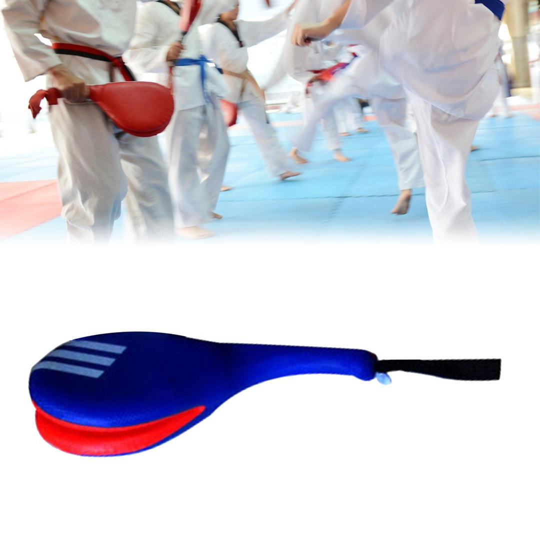 Premium Taekwondo Foot Target Kick Pad – Boxing, Kickboxing, & Sanda Training Equipment – Durable PU Leather, High Elastic Sponge – Double Target Design for High & Low Kicks – Buzz Sound & Wrist Grip – 40x20x8cm